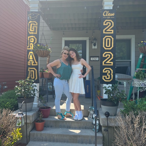 Grad 2023 👀 - Picture 6 of 7